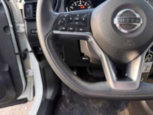 Used 2020 Nissan Rogue Sport S FWD image 17