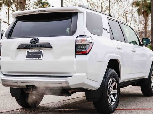 Used 2023 Toyota 4Runner TRD Off-Road Premium image 4