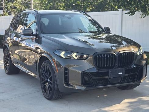 Used 2024 BMW X5 xDrive40i w/ M Sport Package AWD/4WD image 3