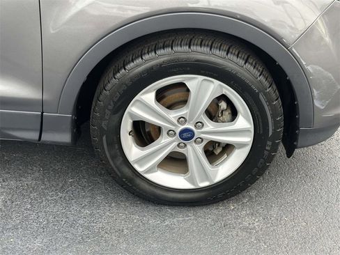 Used 2014 Ford Escape SE image 9
