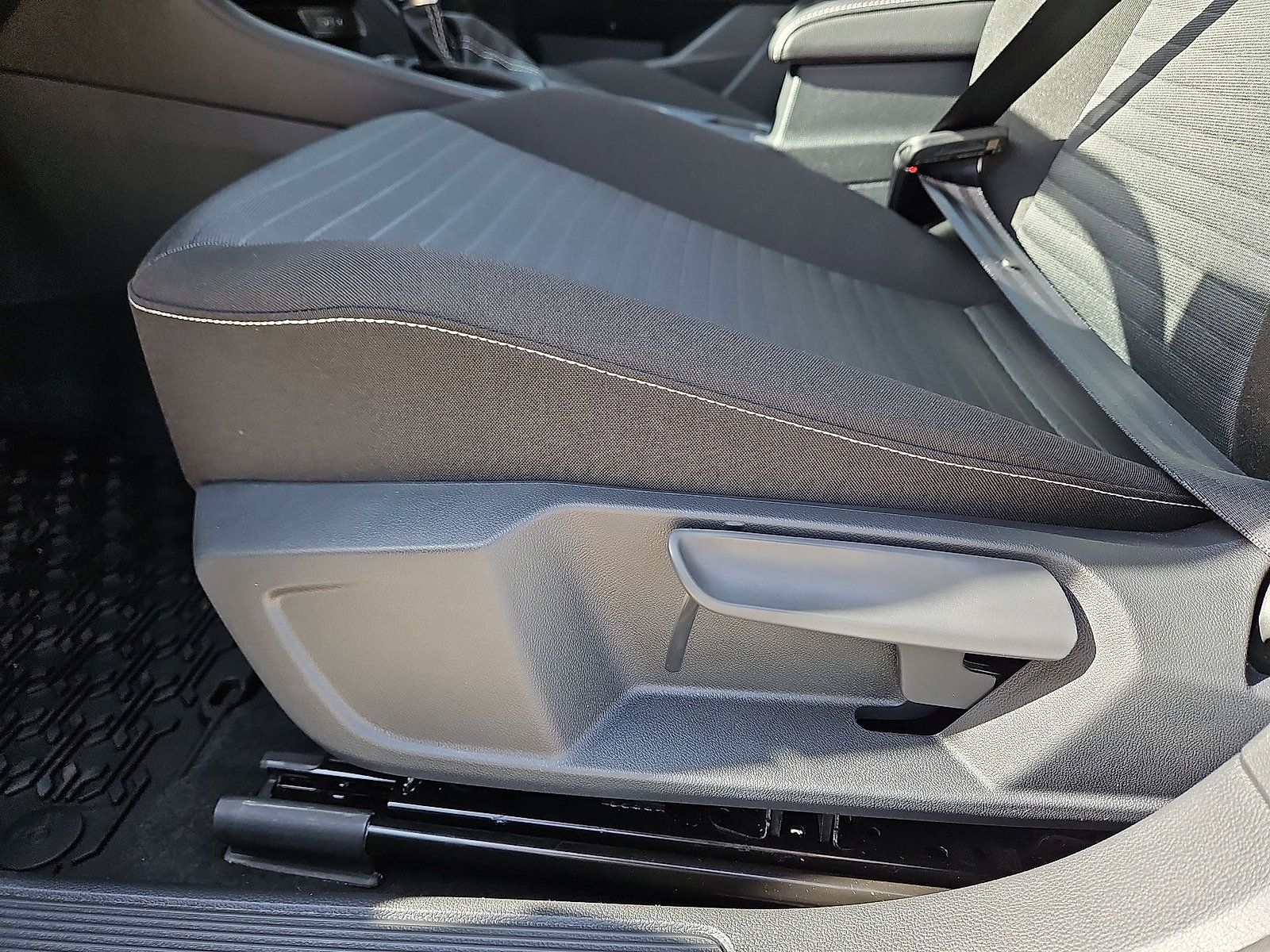 New 2027 Volkswagen Jetta S FWD image 17