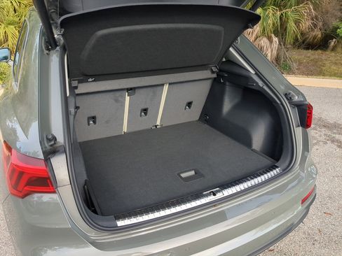 New 2025 Audi Q3 2.0T Premium image 10