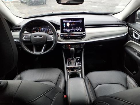 Used 2022 Jeep Compass Limited image 10