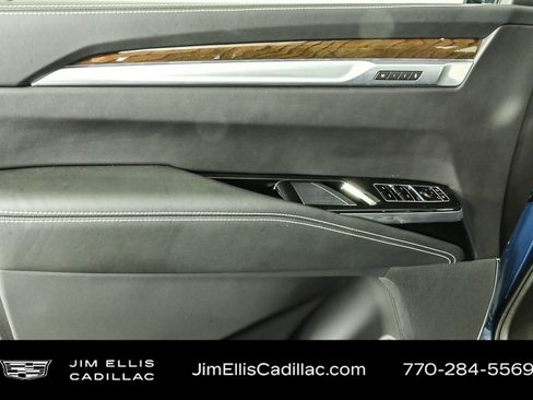 Certified 2025 Cadillac Escalade ESV Sport Platinum w/ LPO, ONYX Package image 7