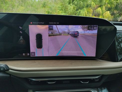 Used 2025 Audi Q5 Premium Plus w/ Premium Plus image 22