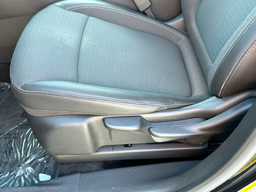 Used 2023 Buick Encore GX Preferred FWD image 9