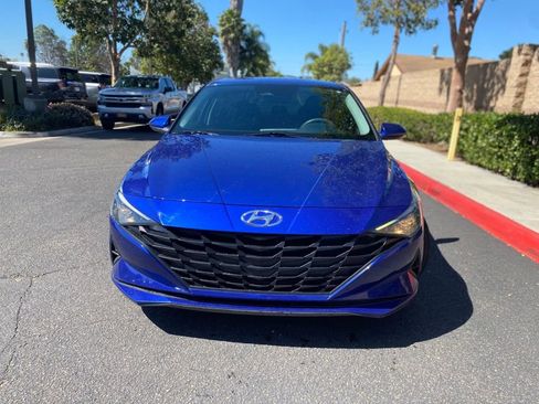 Used 2021 Hyundai Elantra SEL image 3