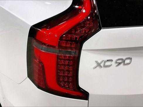 Used 2026 Volvo XC90 B6 Ultra w/ Protection Package Premier AWD/4WD image 24