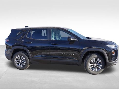 New 2026 Chevrolet Equinox LT w/ Safety and Technology Package FWD image 2