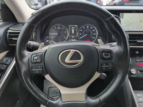Used 2018 Lexus IS 300 AWD w/ Comfort Package image 14