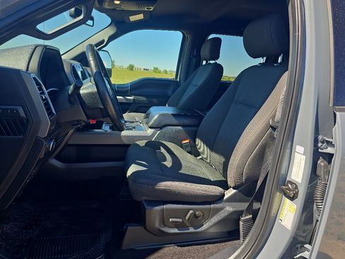 Used 2019 Ford F150 XLT w/ Equipment Group 302A Luxury AWD/4WD image 10