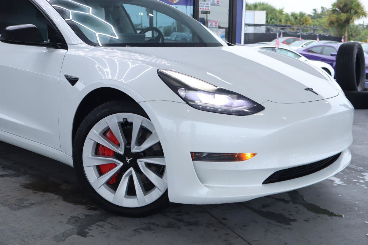 Used 2021 Tesla Model 3 Standard Range Plus RWD image 2