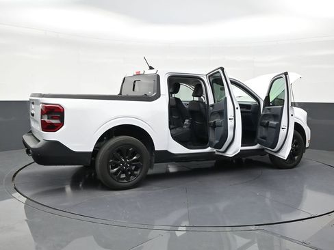 Used 2024 Ford Maverick Lariat w/ Black Appearance Package FWD image 28