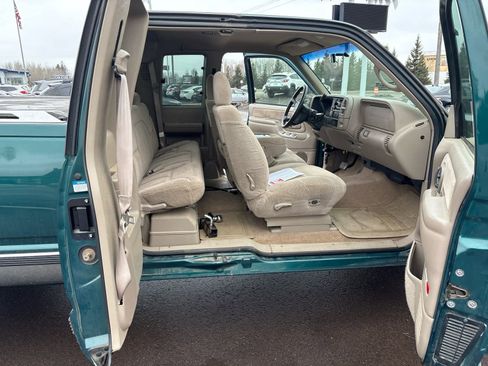 Used 1997 Chevrolet Silverado 1500 2WD Extended Cab w/ Preferred Equipment Group 2 image 18