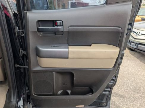 Used 2010 Toyota Tundra 4x4 Double Cab image 19