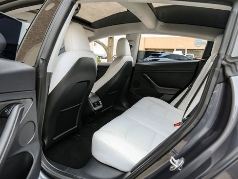 Used 2023 Tesla Model 3 Performance image 47