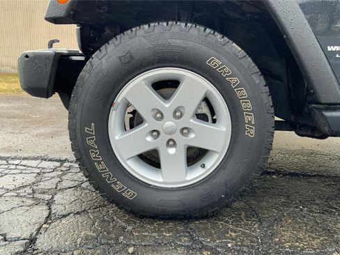 Used 2018 Jeep Wrangler Unlimited Sport S image 28