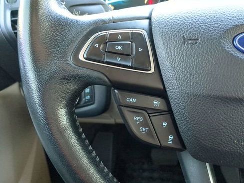 Used 2019 Ford Escape SEL image 23