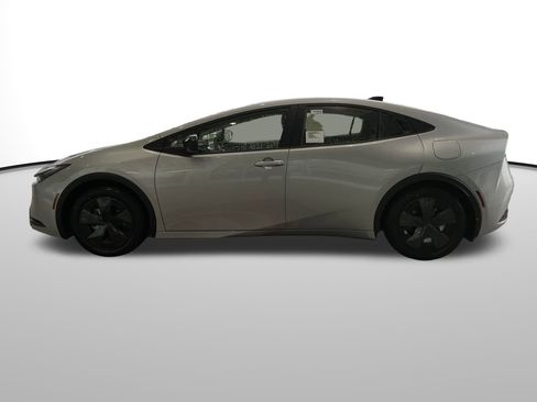 New 2026 Toyota Prius SE image 7