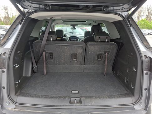 Used 2018 Chevrolet Traverse LT w/ LPO, Cargo Package AWD/4WD image 31