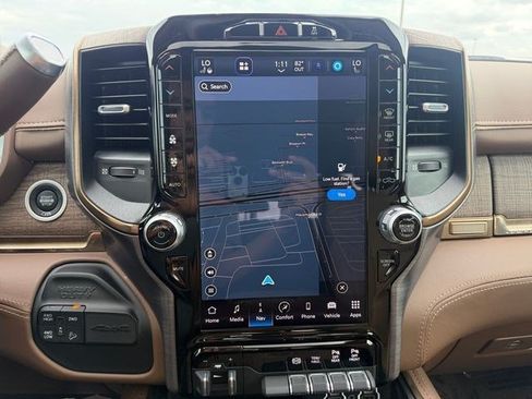 Used 2024 RAM 2500 Limited w/ Towing Technology Group AWD/4WD image 20