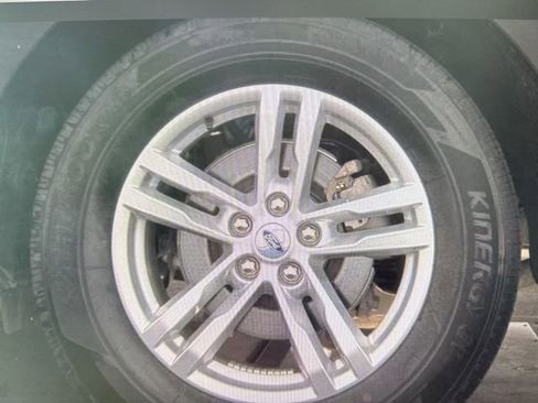 Used 2023 Ford Explorer XLT w/ Equipment Group 202A image 16