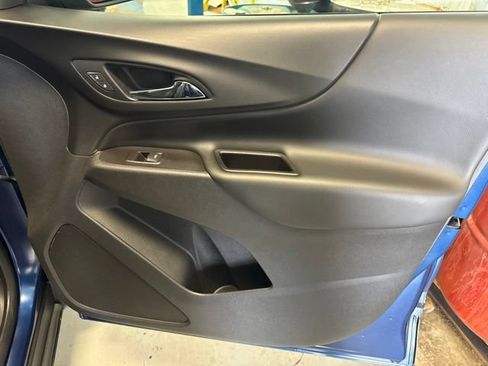 Used 2022 Chevrolet Equinox LT FWD image 28