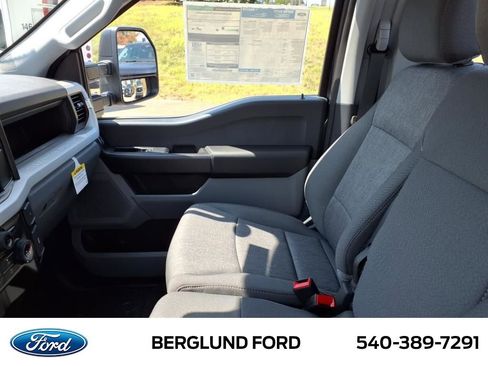 New 2025 Ford F250 XL w/ 360-Degree Camera Package image 18