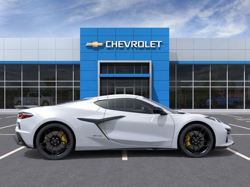 New 2025 Chevrolet Corvette Z06 w/ Stealth Interior Trim Package RWD image 39