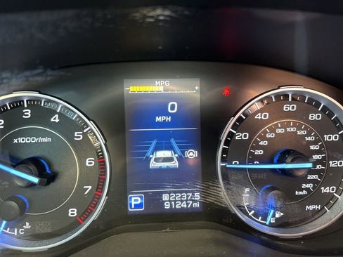 Used 2021 Subaru Ascent Limited w/ Technology Package image 13