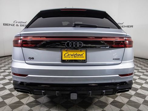 Used 2025 Audi Q8 Prestige image 11