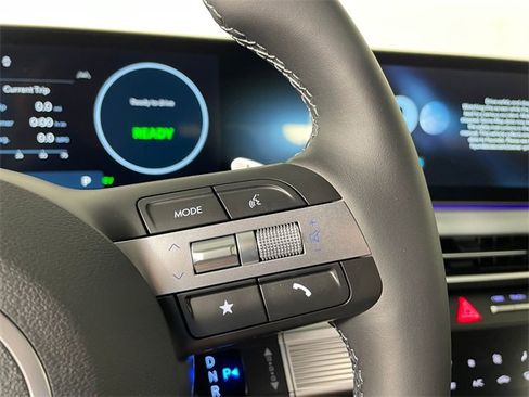 New 2025 Hyundai Sonata Limited image 7