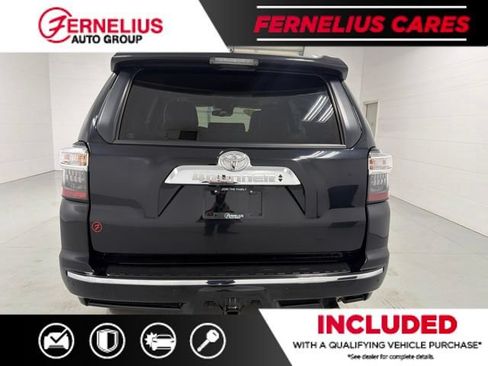 Used 2022 Toyota 4Runner Limited AWD/4WD image 7
