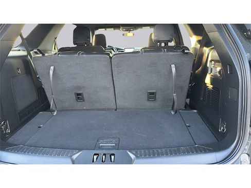 Used 2022 Ford Explorer ST-Line w/ Class IV Trailer Tow Package image 7