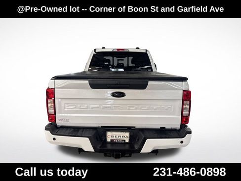 Used 2022 Ford F250 XLT w/ Black Appearance Package AWD/4WD image 4