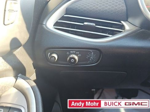 Used 2018 Chevrolet Malibu LS image 35