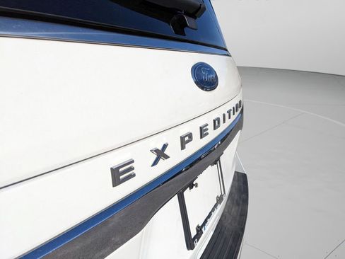 Used 2024 Ford Expedition Limited image 26
