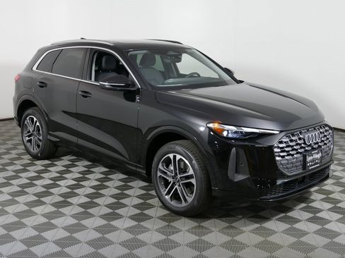 New 2025 Audi Q5 Premium image 1