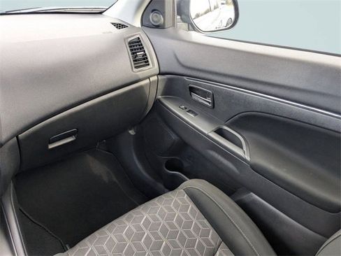 Used 2024 Mitsubishi Outlander Sport ES image 19