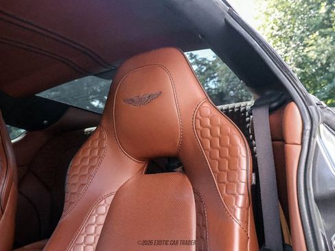 Used 2015 Aston Martin Vanquish Coupe RWD image 27