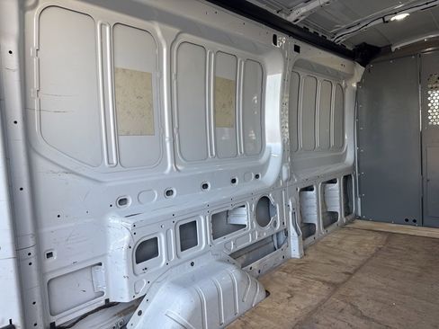 Used 2018 Ford Transit 250 148 Medium Roof image 8