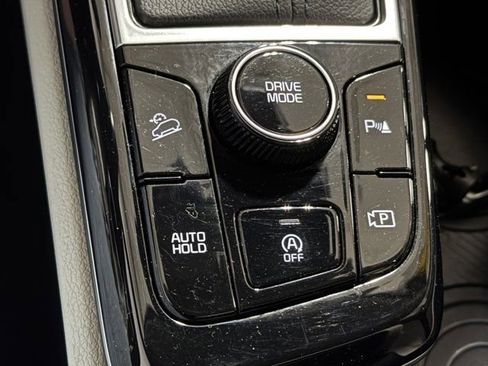 Used 2024 Kia Sportage EX image 23