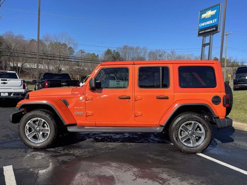 Used 2019 Jeep Wrangler Unlimited Sahara image 8