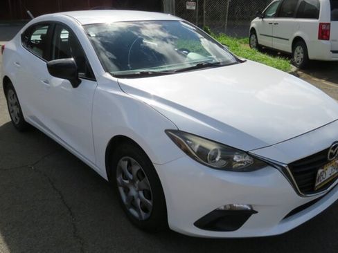 Used 2014 MAZDA MAZDA3 i SV FWD image 4