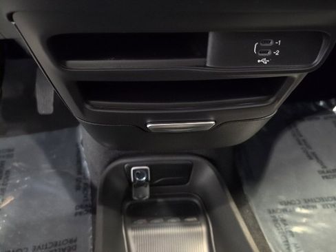 New 2026 Chrysler Voyager LX image 22