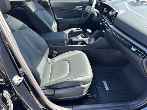 New 2026 Kia Sportage EX image 12