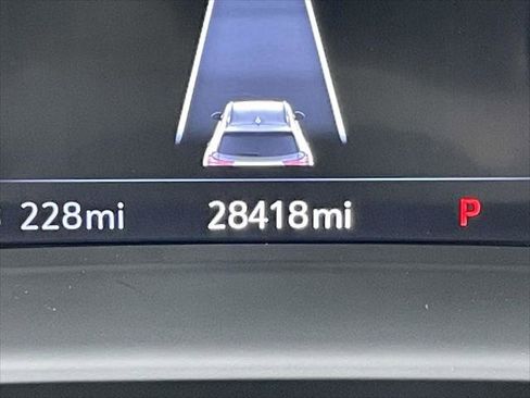 Used 2021 Buick Envision Essence w/ Sport Touring Package image 28