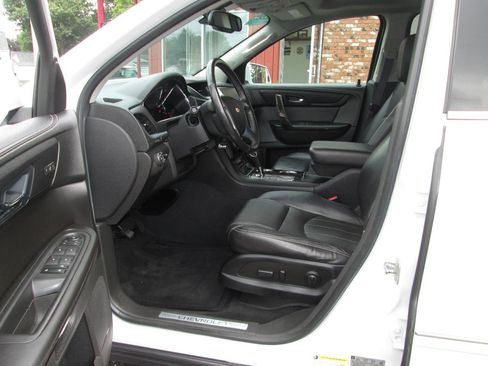 Used 2016 Chevrolet Traverse LTZ AWD/4WD image 14