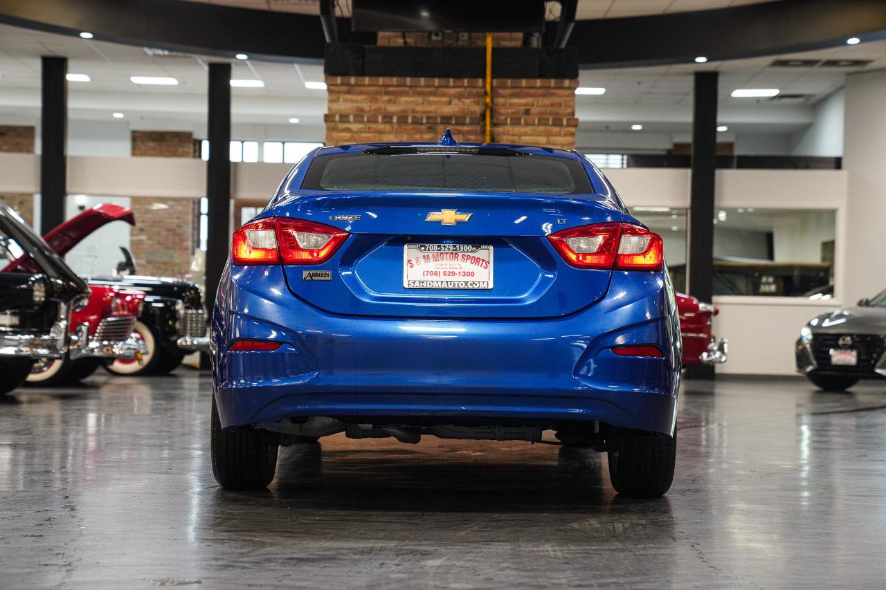 Used 2017 Chevrolet Cruze LT FWD image 13