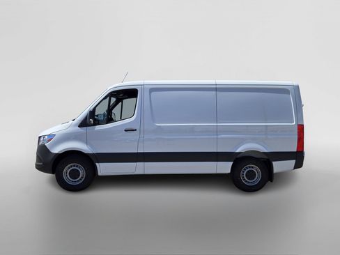 New 2025 Mercedes-Benz Sprinter 2500 image 2